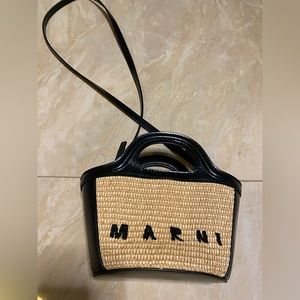 Marni micro bag in black leather and raffia